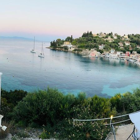 Aronis Spyros Panoramic Seaview Apartments Longos  Exterior photo
