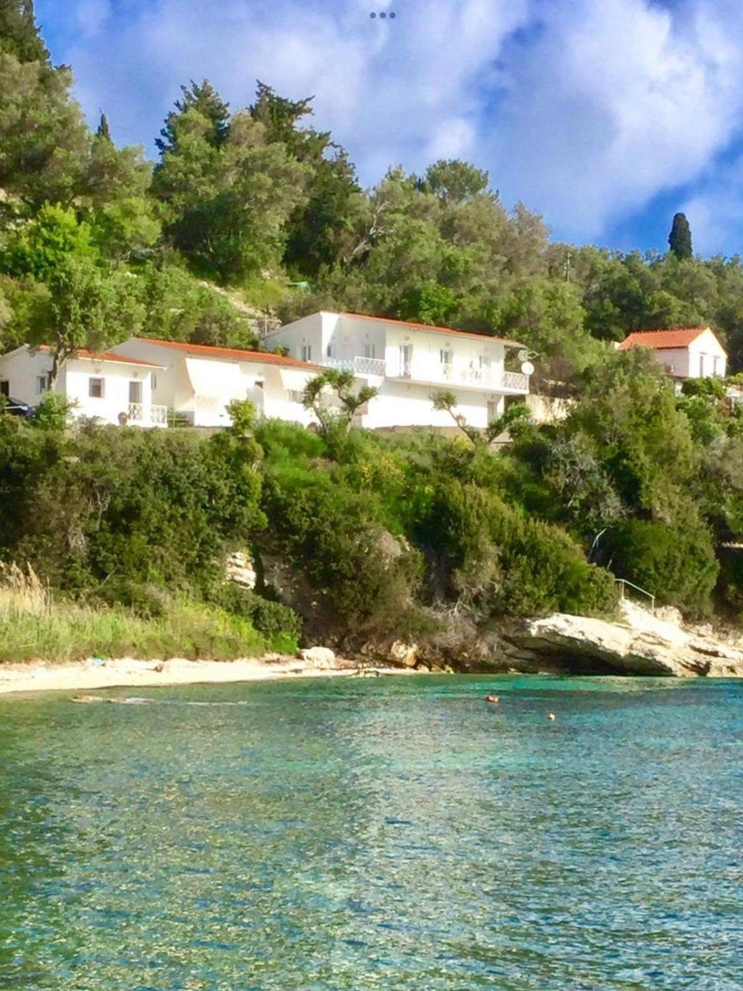 Aronis Spyros Panoramic Seaview Apartments Longos  Exterior photo