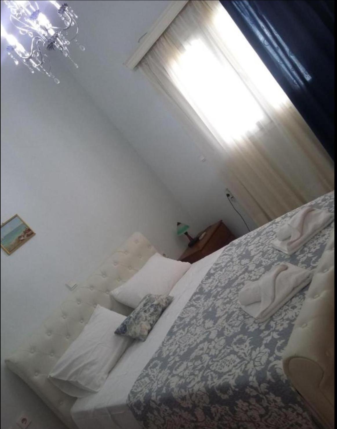 Aronis Spyros Panoramic Seaview Apartments Longos  Room photo