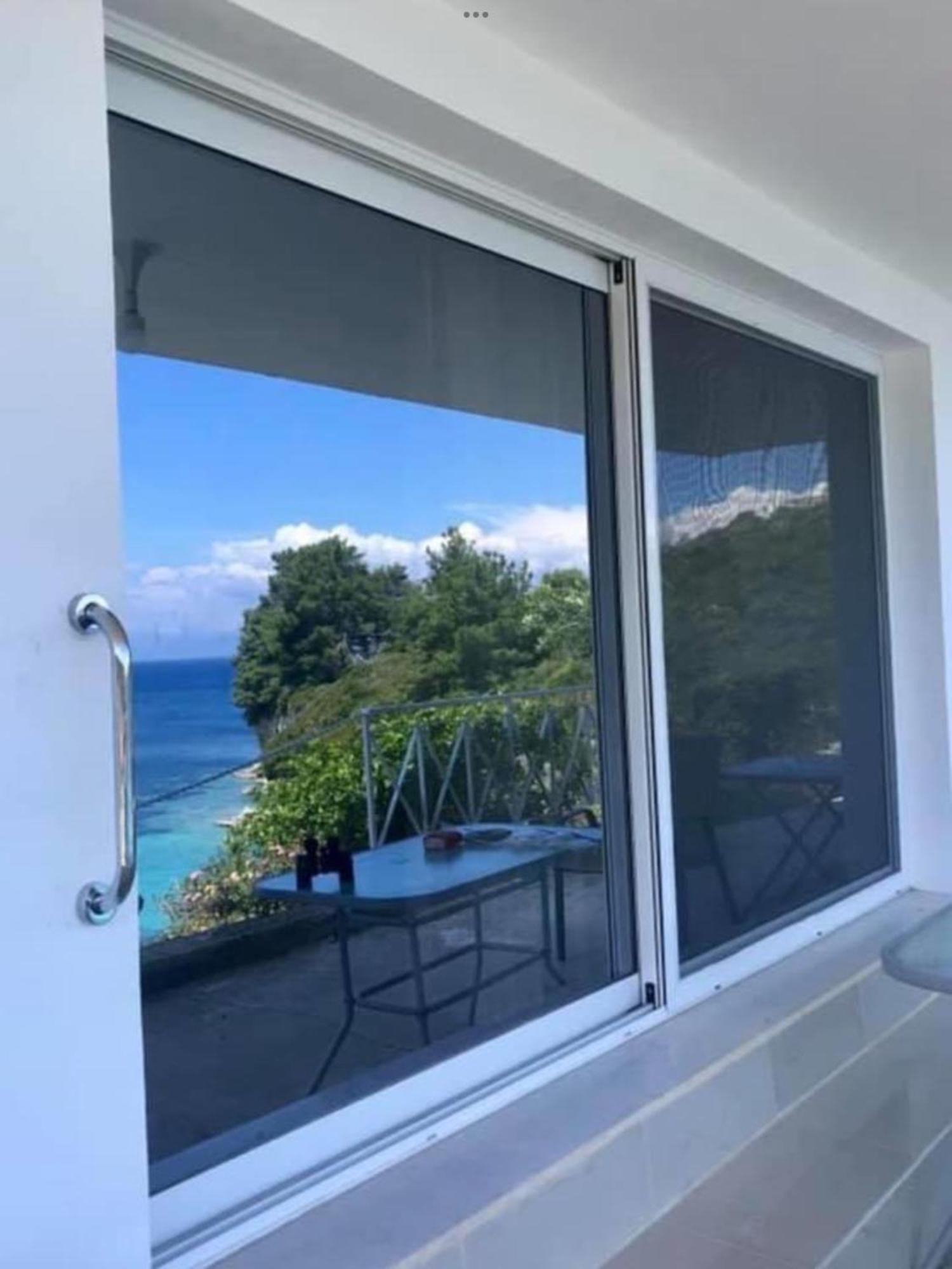 Aronis Spyros Panoramic Seaview Apartments Longos  Exterior photo