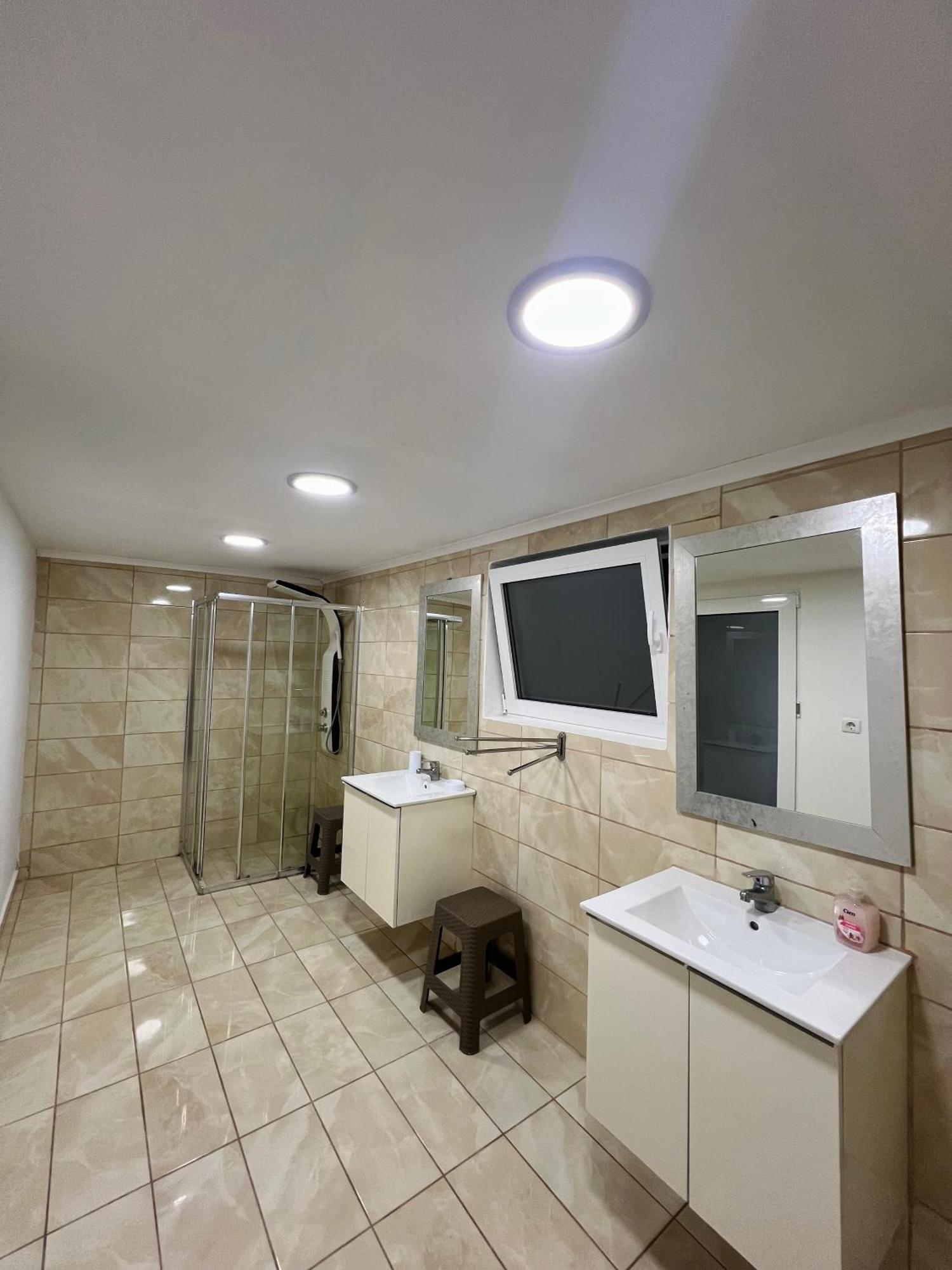 Aronis Spyros Panoramic Seaview Apartments Longos  Room photo